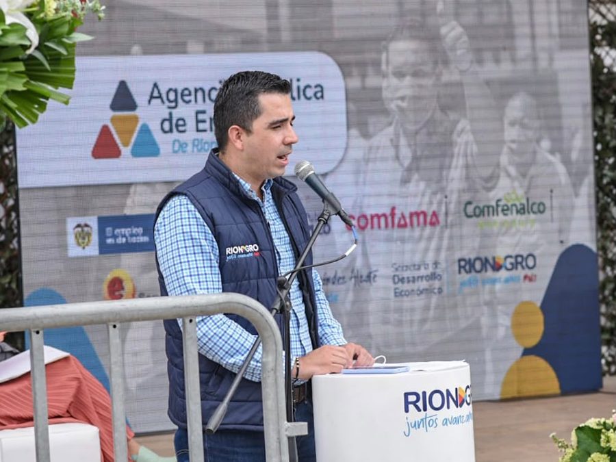 Andrés Aristizábal en el lanzamiento de la Agencia Pública de Empleo de Rionegro